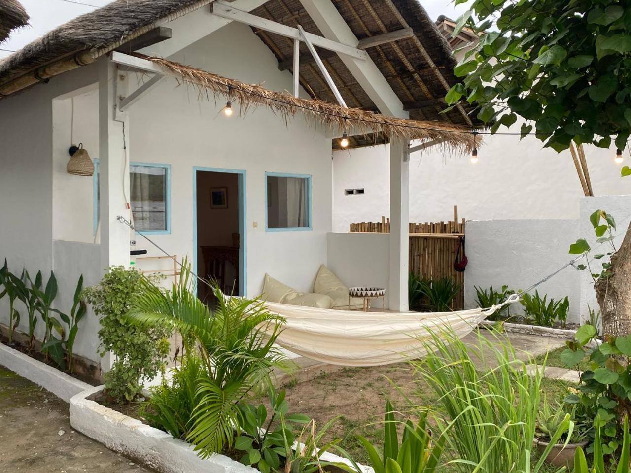 Surf Shack Grupuk Hotel Bumbang Buitenkant foto