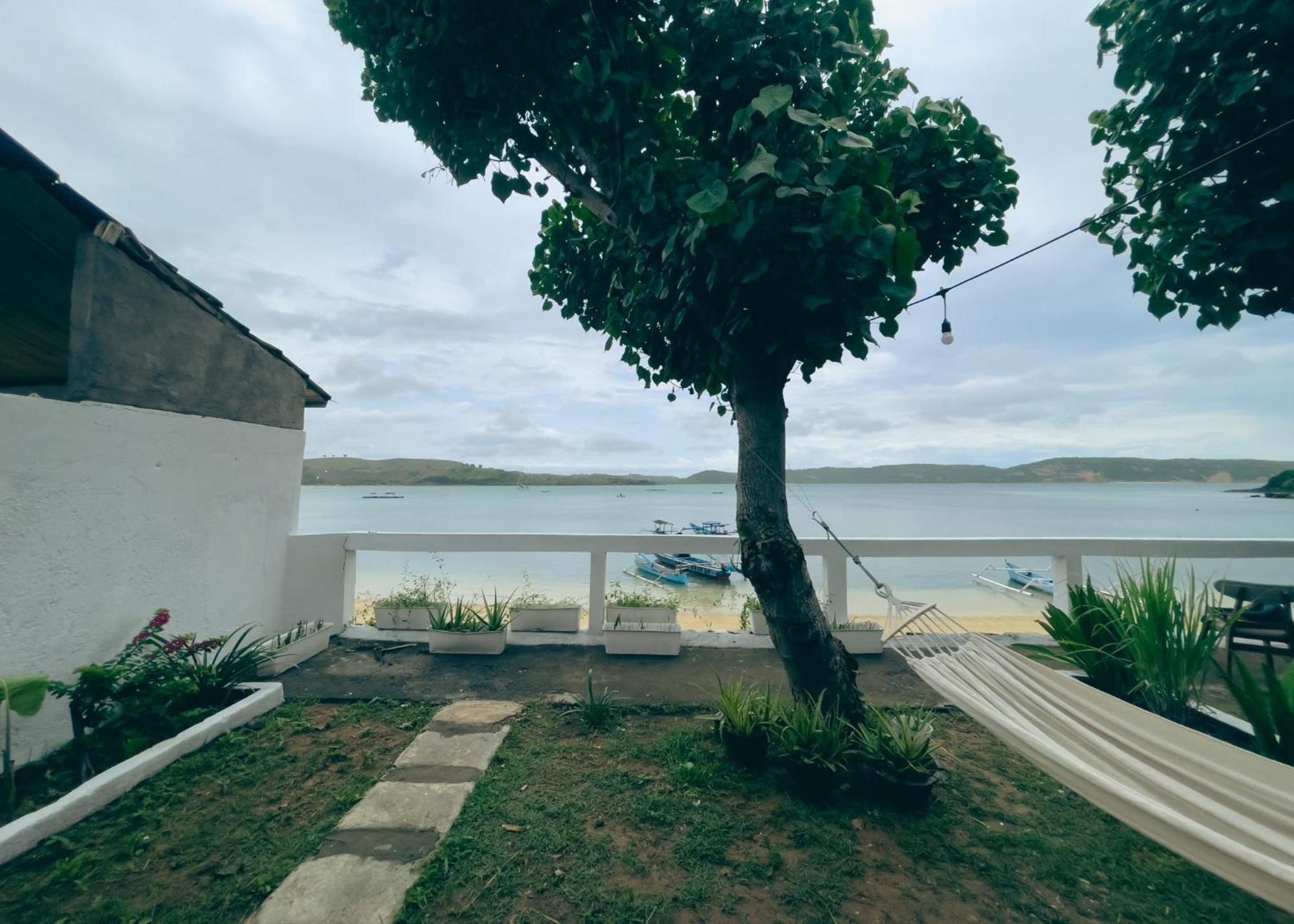 Surf Shack Grupuk Hotel Bumbang Buitenkant foto